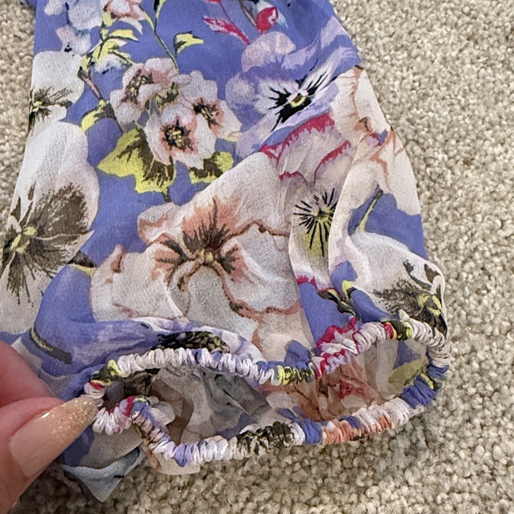 NWT White House Black Market Floral Off-Shoulder Blouse in Purple - Picture 4 of 4
